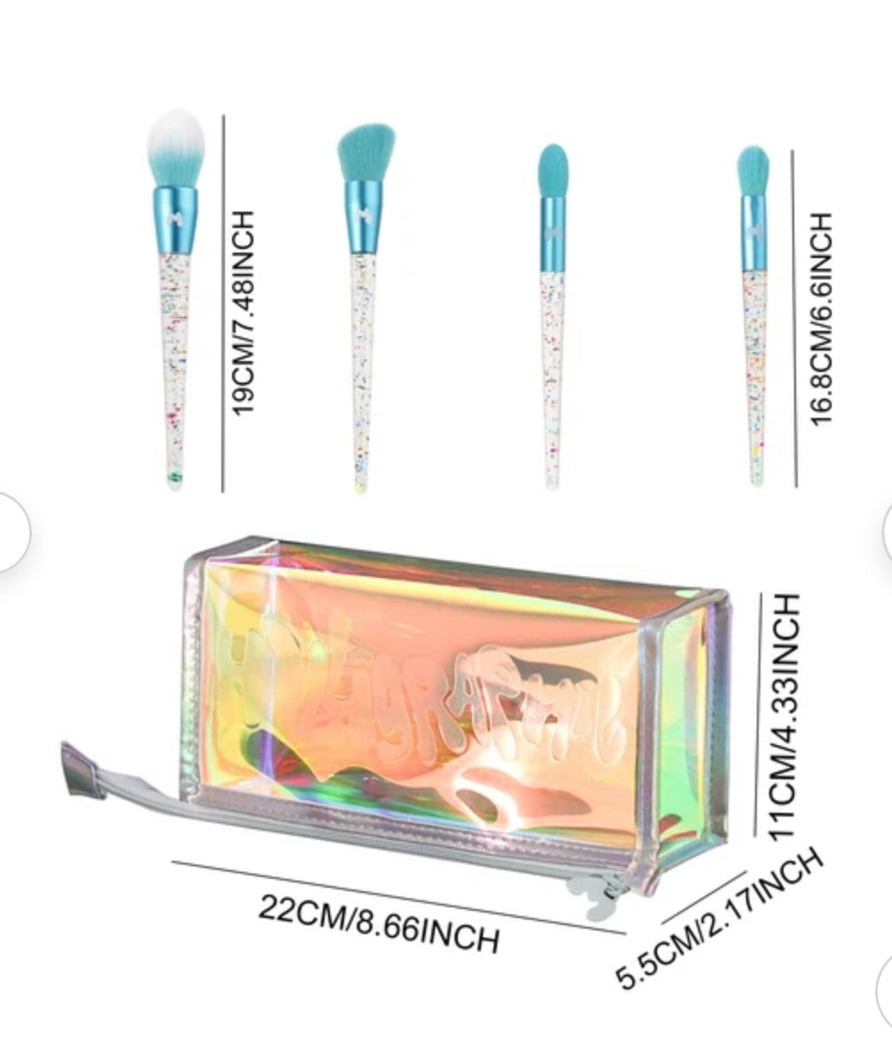 Made by Mitchell Holligraphic Prism 'N'
Proper 4 Piece Face Brush Set and Bag